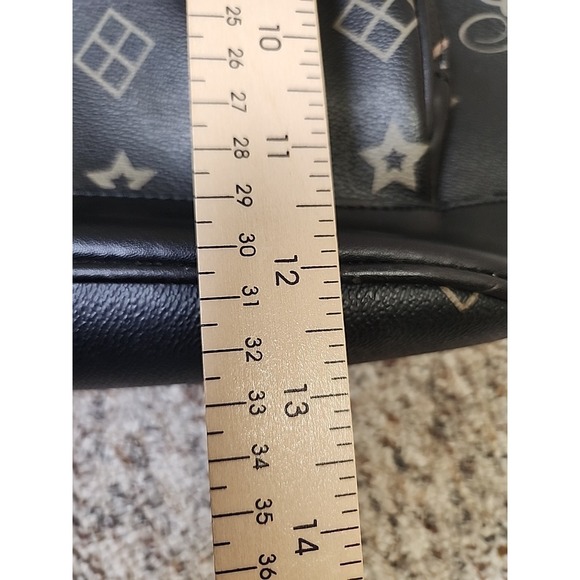 Woman's Faux Leather Printed Backpack - Picture 10 of 10